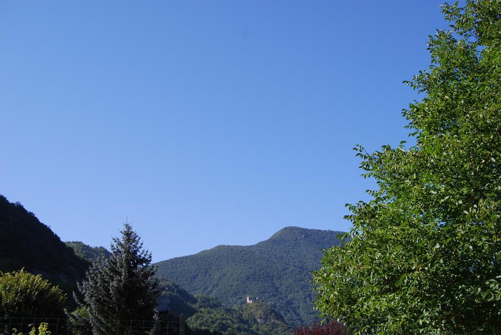 Les Terrasses De Castelmerle Niaux Buitenkant foto
